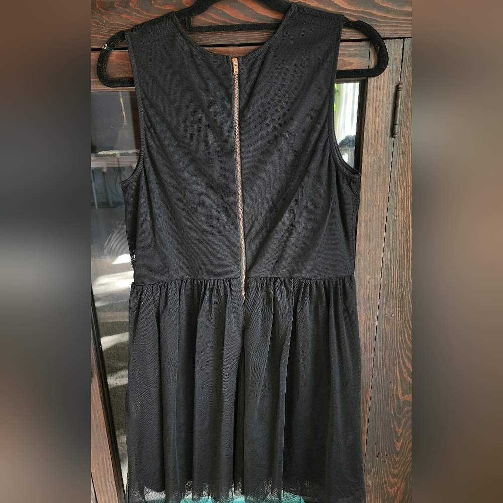 Xhilaration Black Mesh Top with Floral Embroidery - Picture 3 of 5